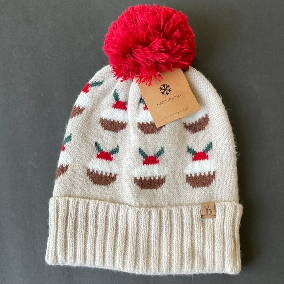 DO EVERYTHING IN LOVE Women's Beanie with Pom Pom NWOT - Picture 1 of 5